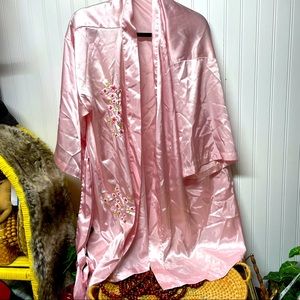 VINTAGE silky pink floral embroidered belted robe